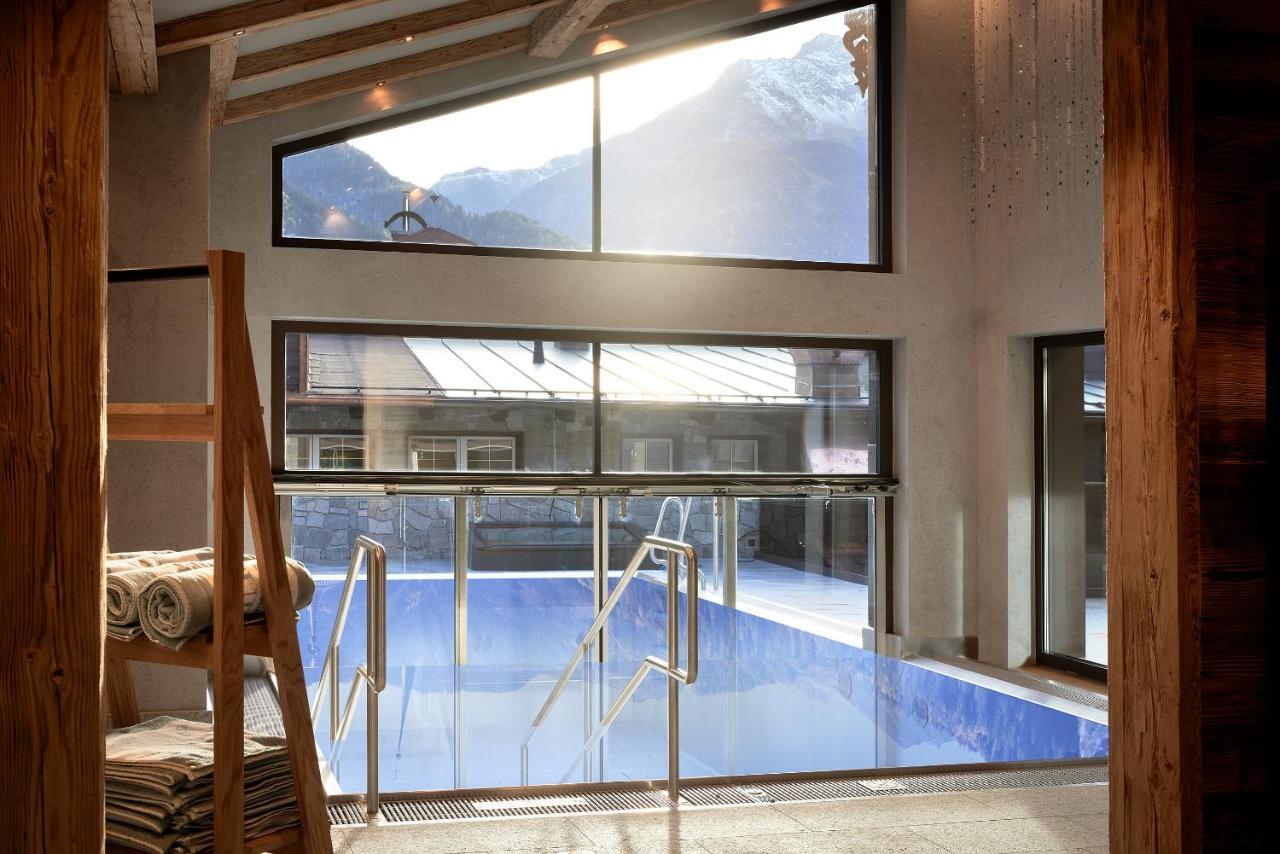 Hotel Neue Post Mayrhofen Exterior photo
