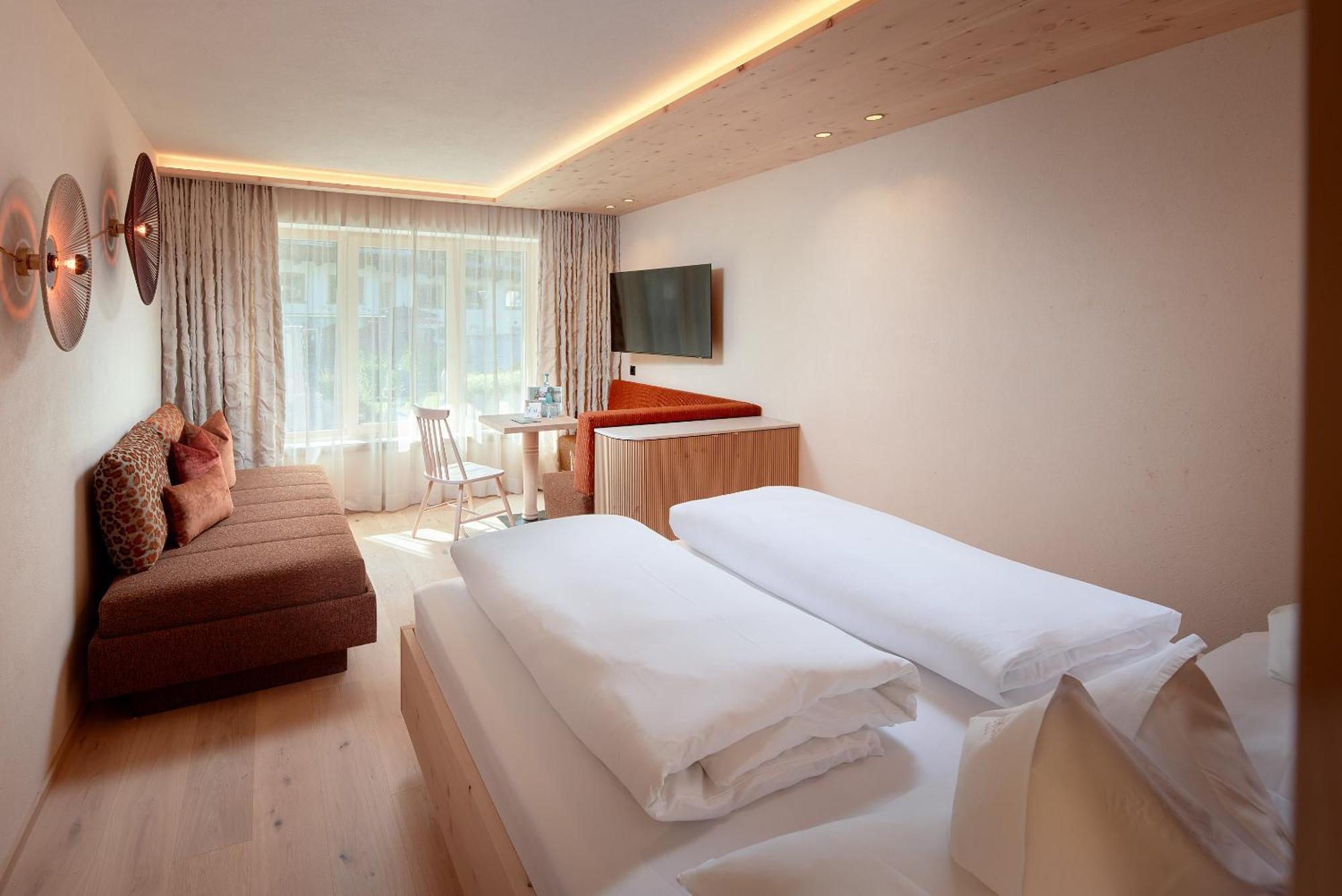 Hotel Neue Post Mayrhofen Exterior photo