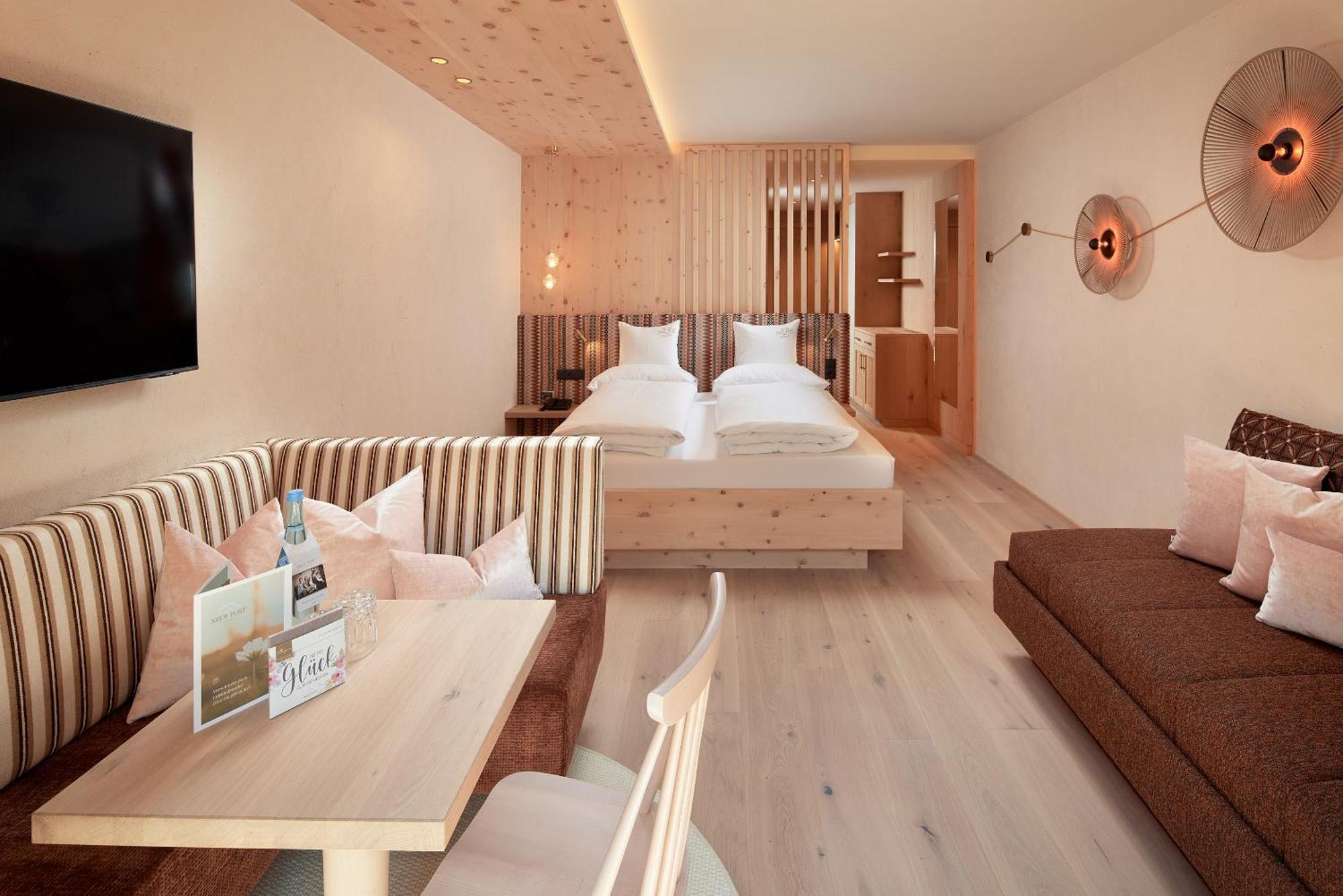 Hotel Neue Post Mayrhofen Exterior photo